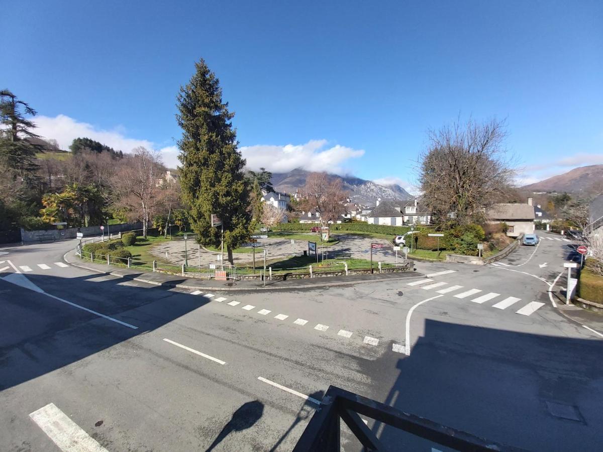 Appartement T2 Avec Balcon A Argeles Gazost Exteriör bild